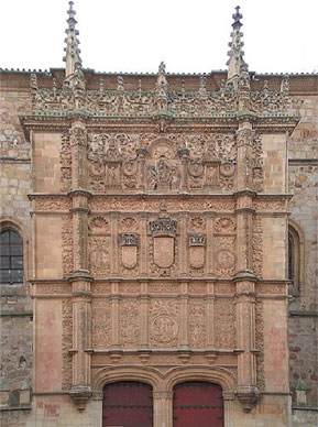 Fachada de la Universidad Fachada de la Universidad