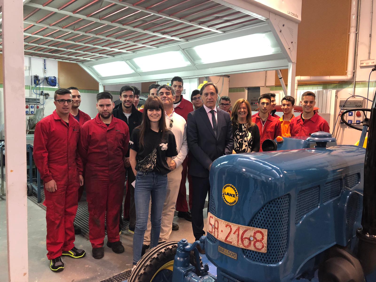 El alcalde de Salamanca  en su visita al Centro Integrado de Formacion Profesional Rio Tormes
