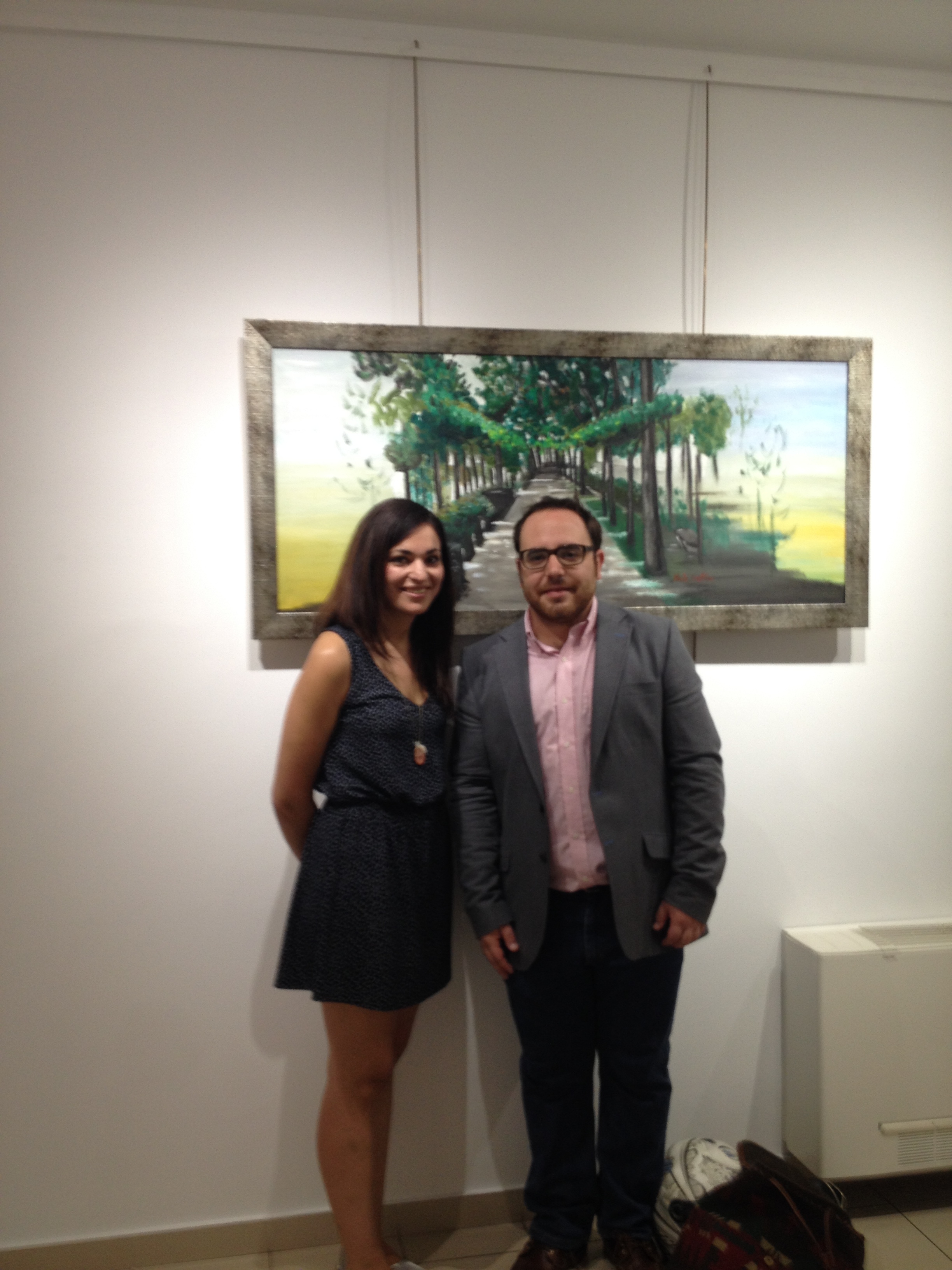 Daniel Llanos  Concejal de Juventud  y la artista  Martha Cristina de Pablo