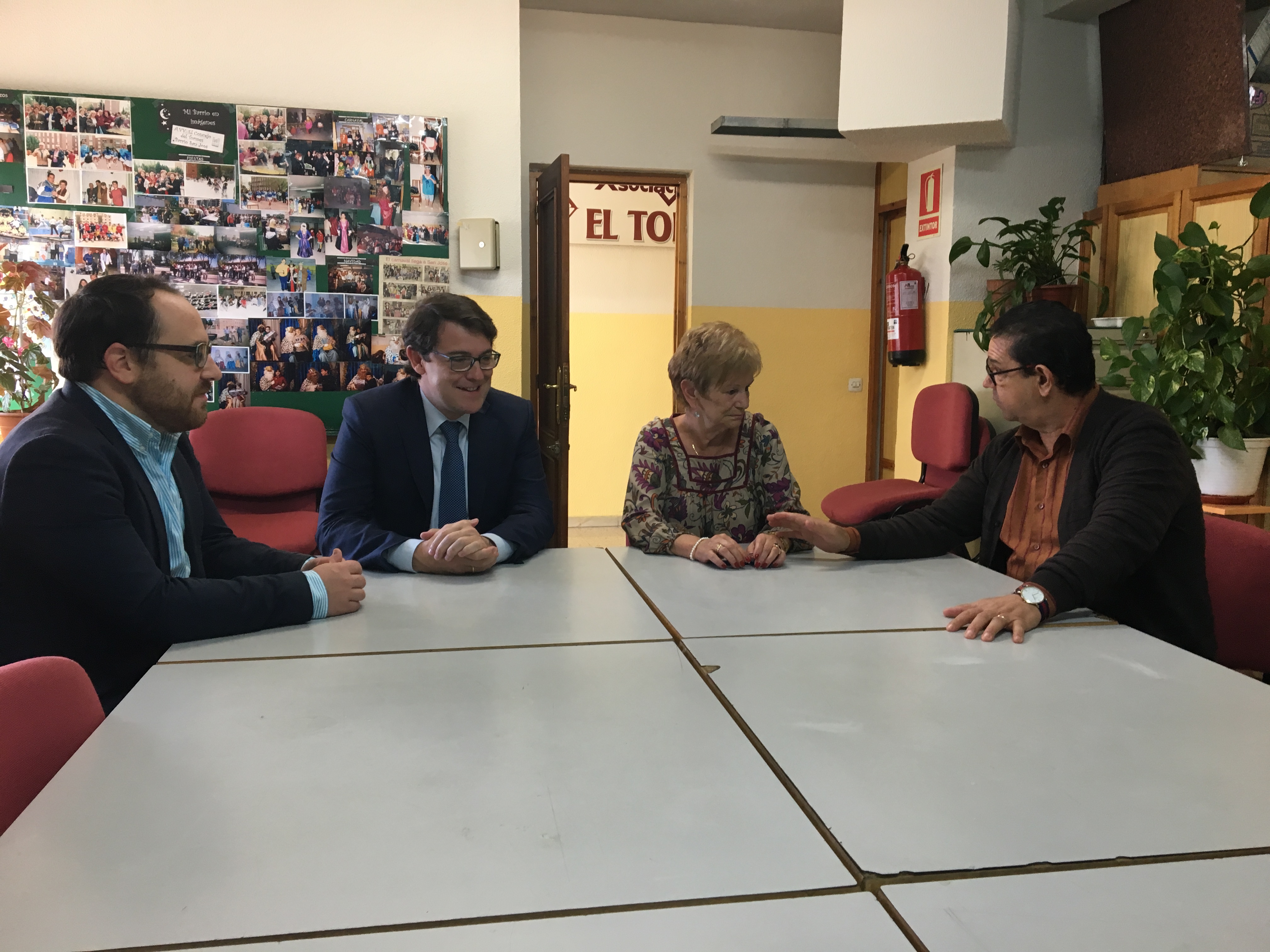 El alcalde ha presentado el proyecto a la Asociacion de Vecinos del Barrio de San Jose