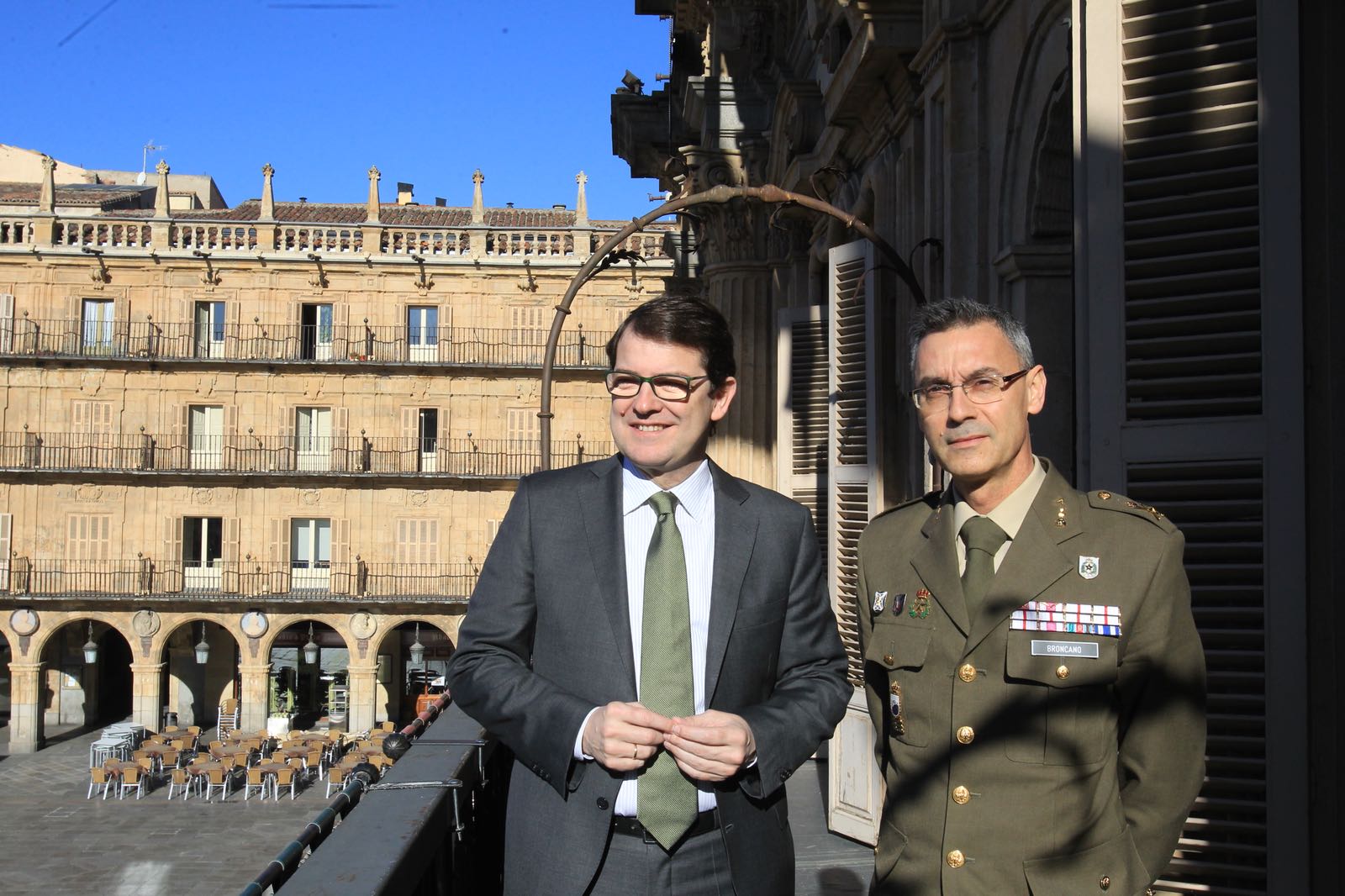 Alfonso Fernandez Manueco  ha recibido esta manana al general de brigada  Juan Manuel Broncano