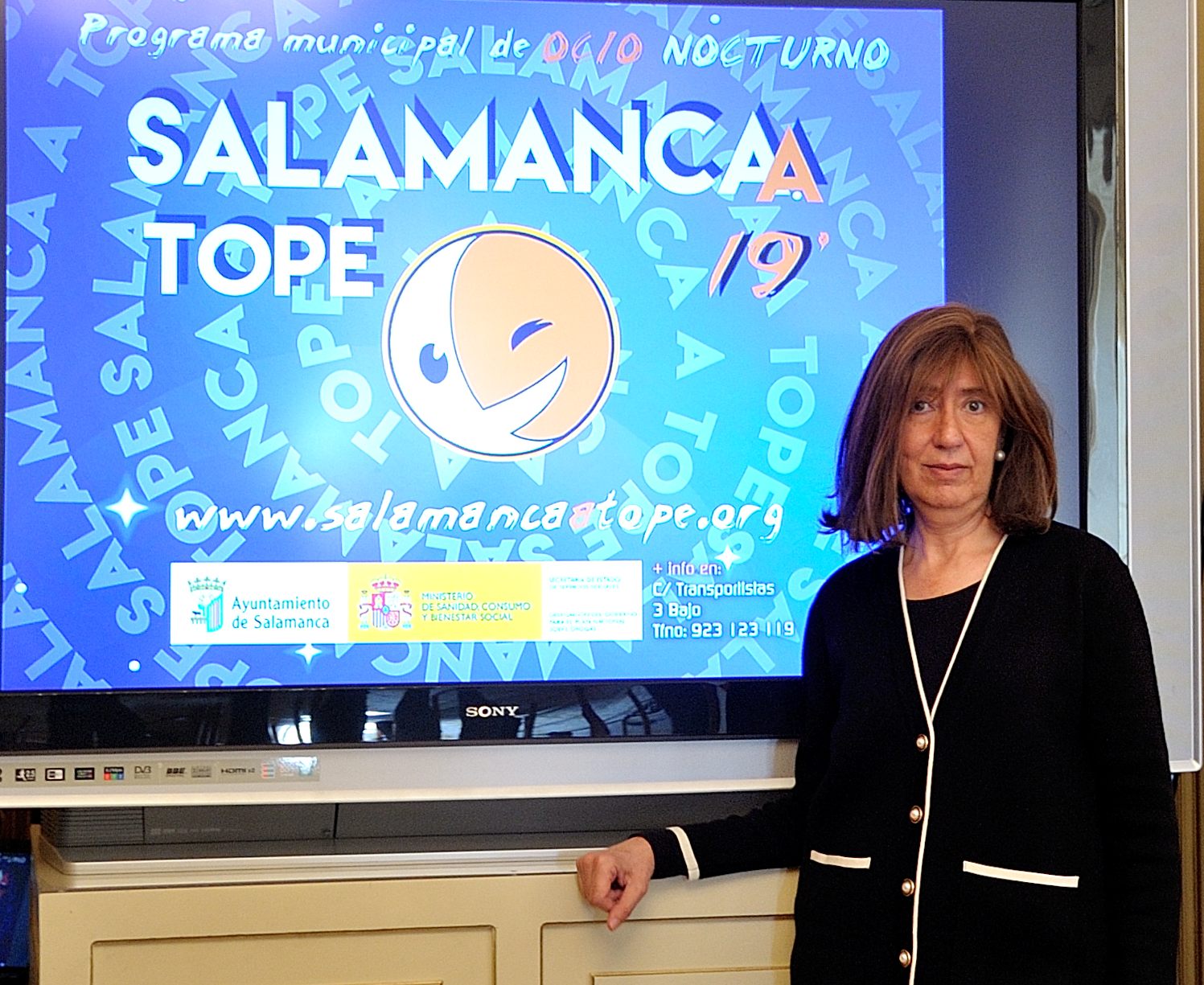 La concejala de Salud Publica  en la presentacion de Salamanca a Tope