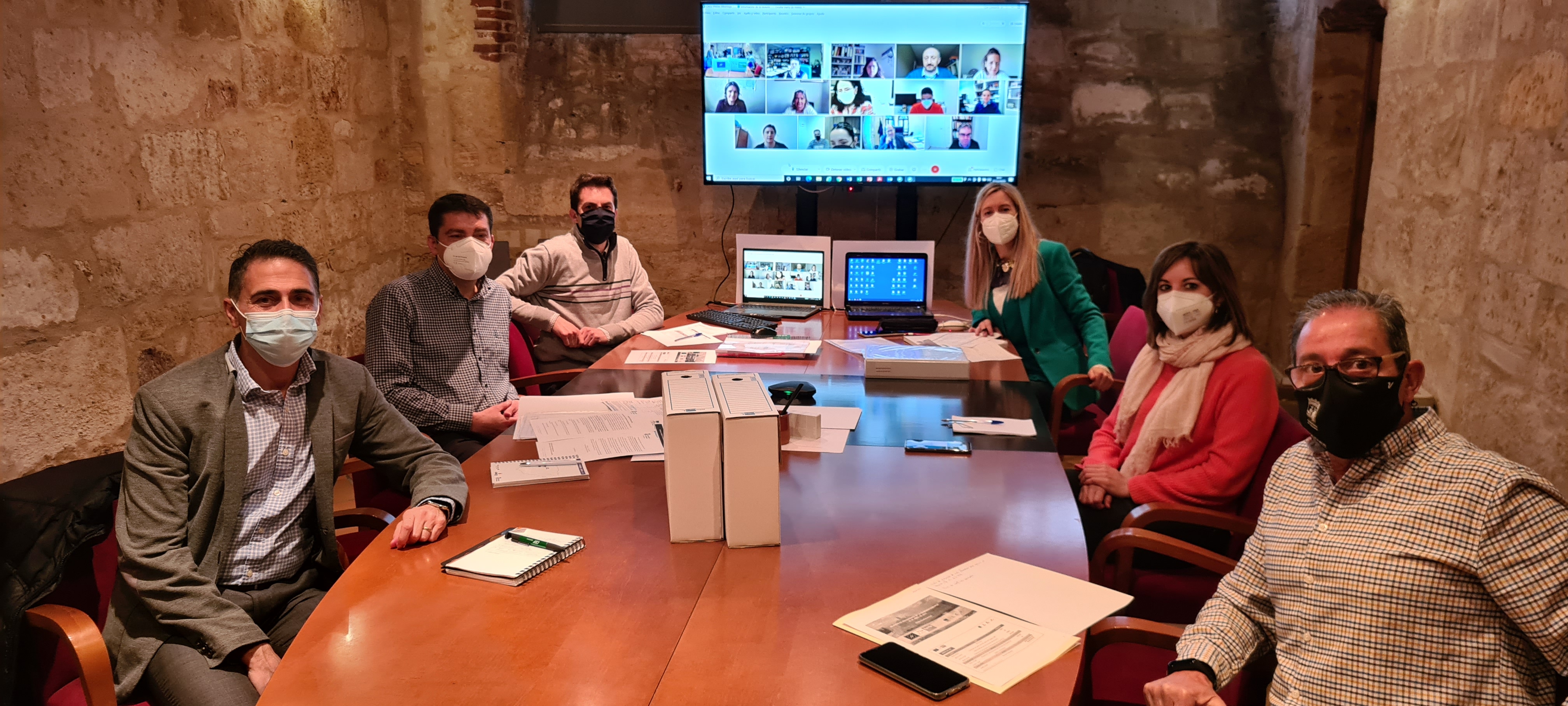 Reunion virtual con la CE