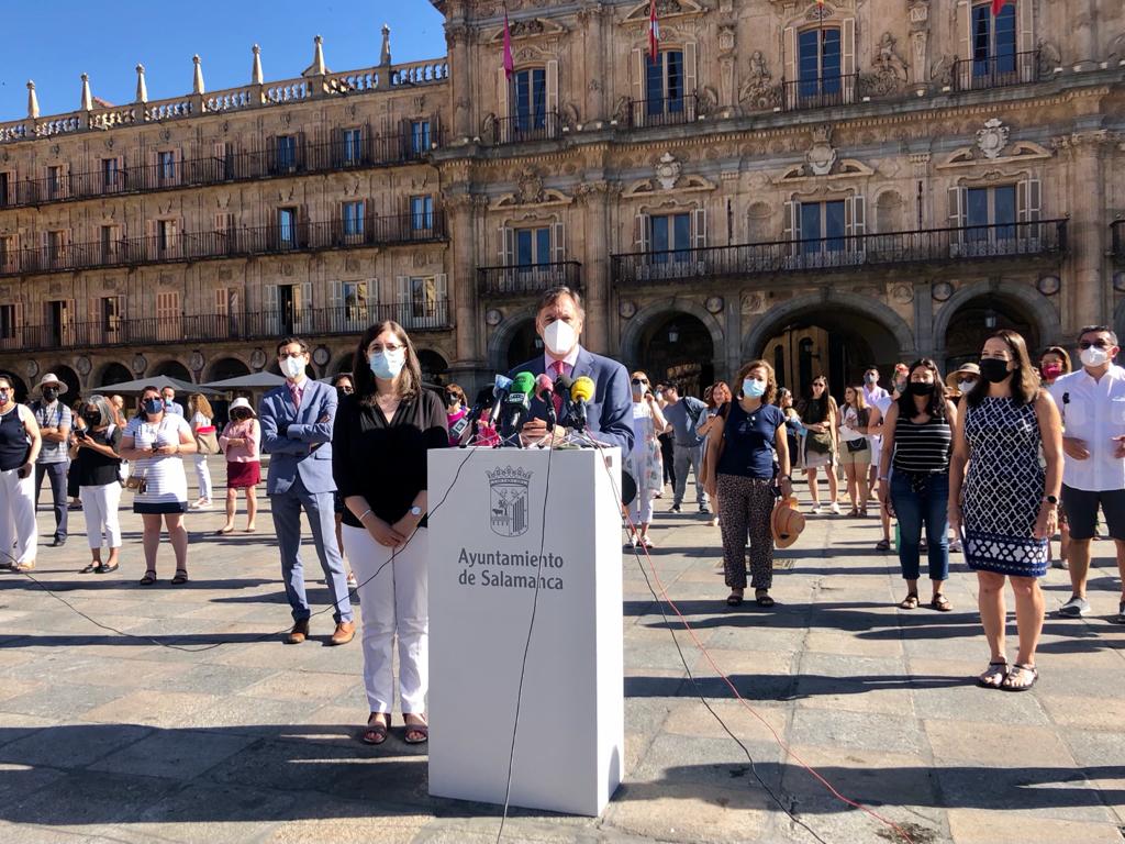 Intervencion del alcalde de Salamanca en la Plaza Mayor