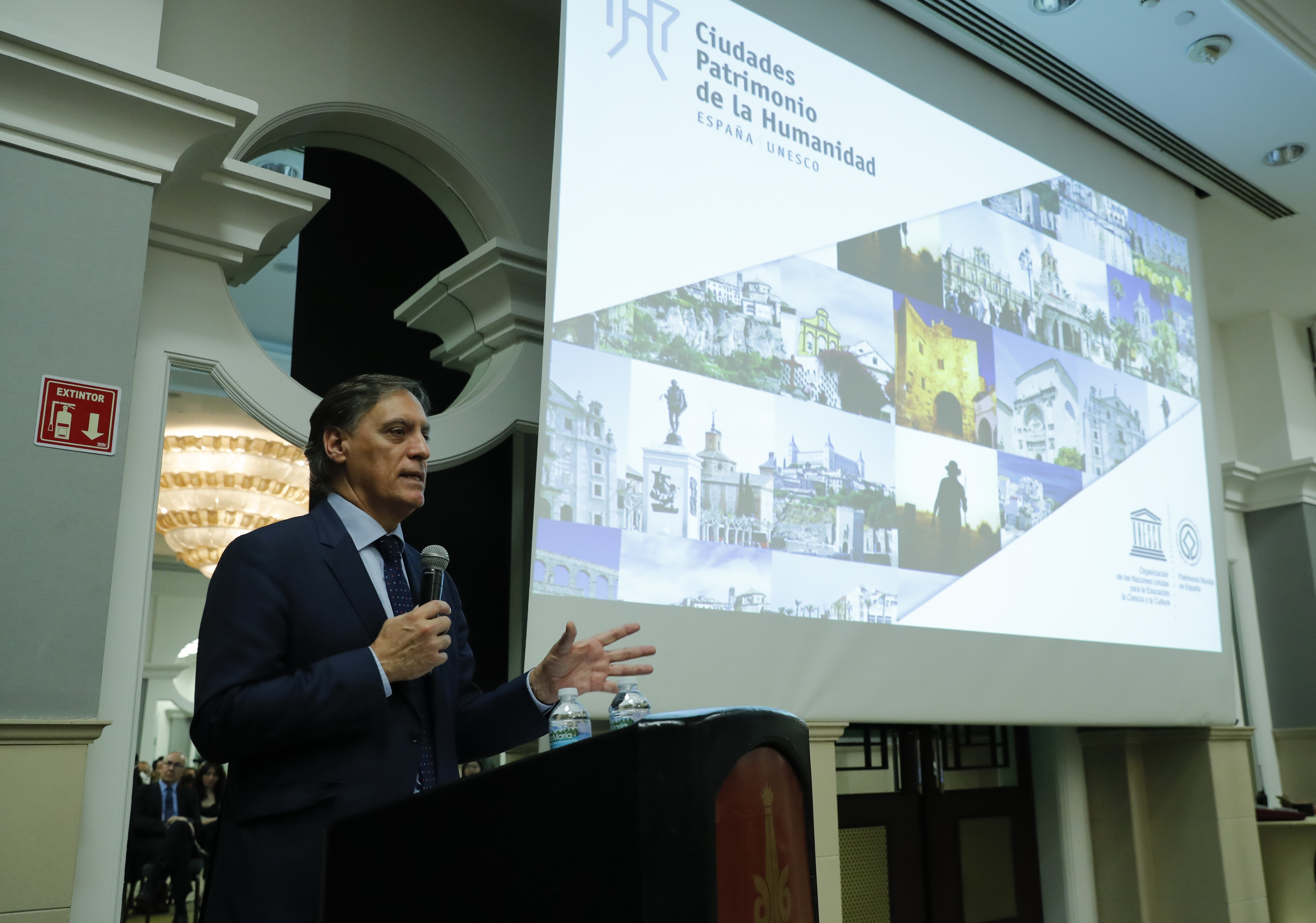 Carlos Garcia Carbayo presenta la oferta turistica y cultural de las ciudades PHE